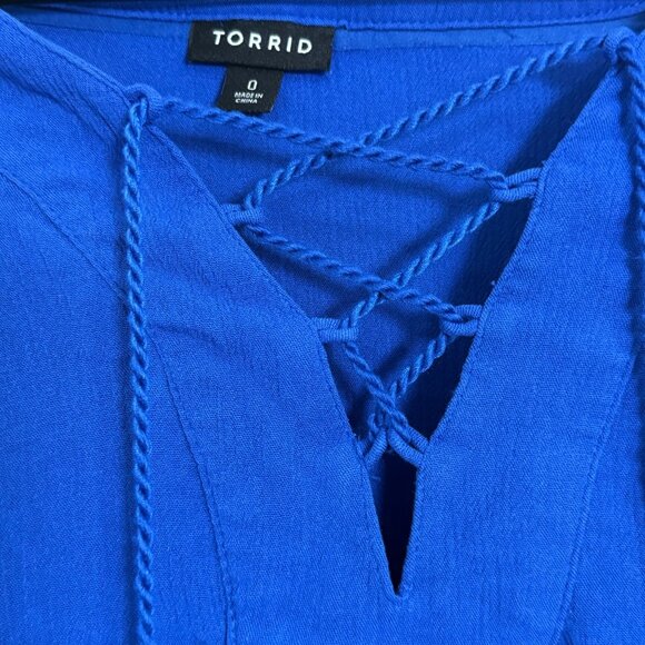 Torrid Blouse Womens 0 Blue V Neck Boho Classic Preppy Vacation Evening - Picture 3 of 9